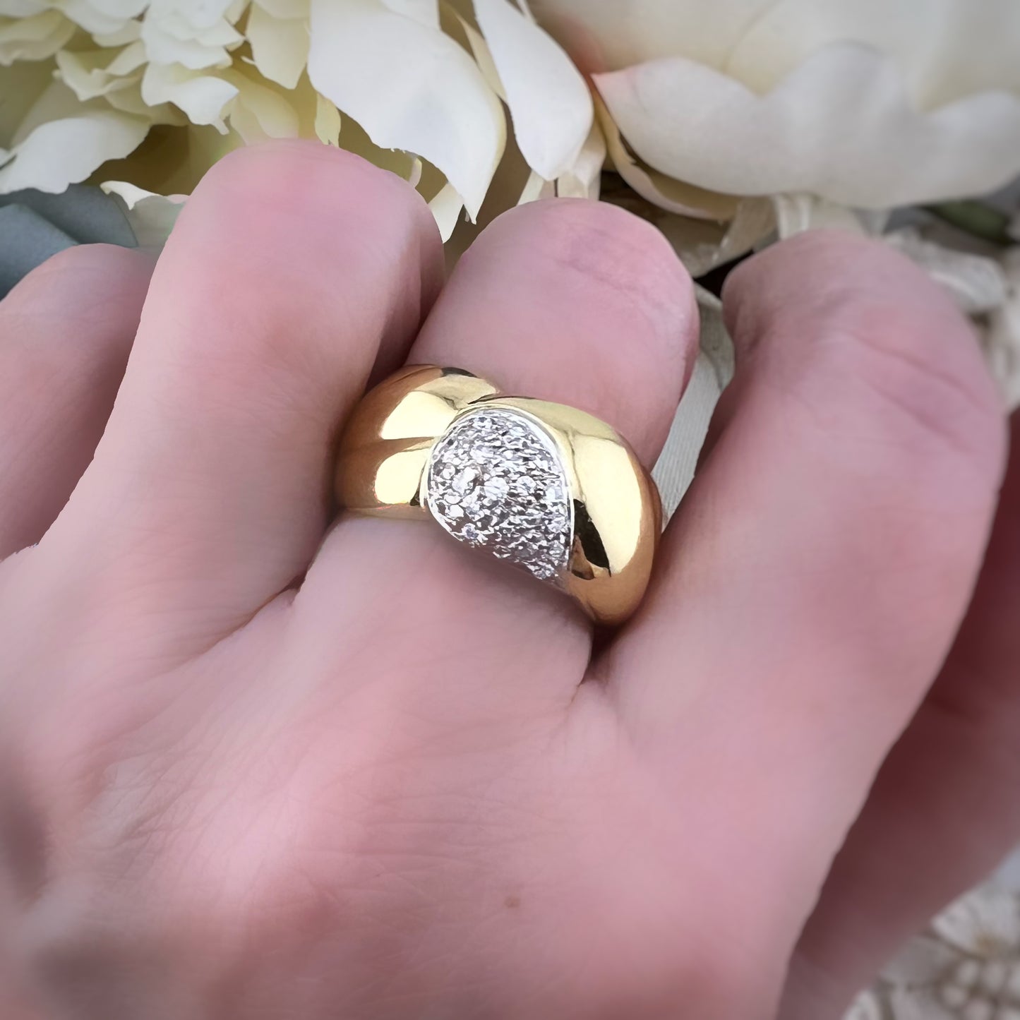 Importante anello a fascia in oro giallo 18 k Italia anni ’80