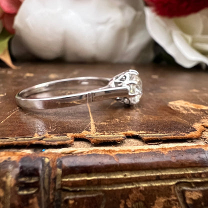 Anello solitario vintage in oro bianco 18k e diamante Old Mine 0.82 ct – Italia, anni 1930–40