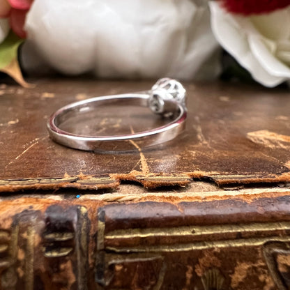 Anello solitario vintage in oro bianco 18k e diamante Old Mine 0.82 ct – Italia, anni 1930–40