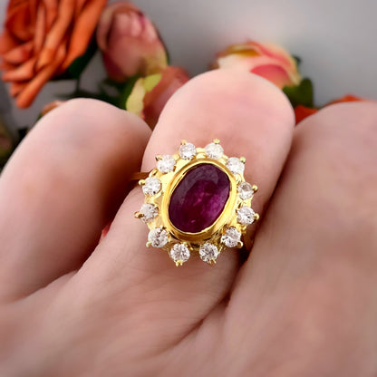 Anello Margherita Vintage in Oro 18 kt con Rubino Birmano Naturale e Diamanti