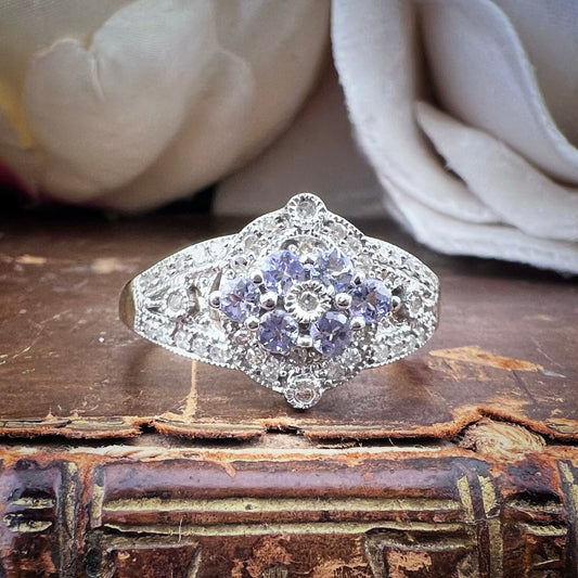 Anello Vintage in Oro Giallo 9 Carati con Diamanti e Tanzaniti – Importato per l’Inghilterra