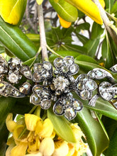 Carica l&#39;immagine nel visualizzatore di Gallery, Bracciale con fiori di diamanti a taglio brillante e taglio rosa coronè
