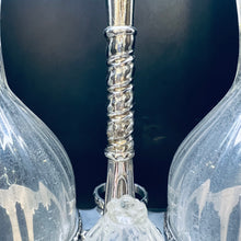 Carica l&#39;immagine nel visualizzatore di Gallery, Oliera italiana in argento a due ampolle
