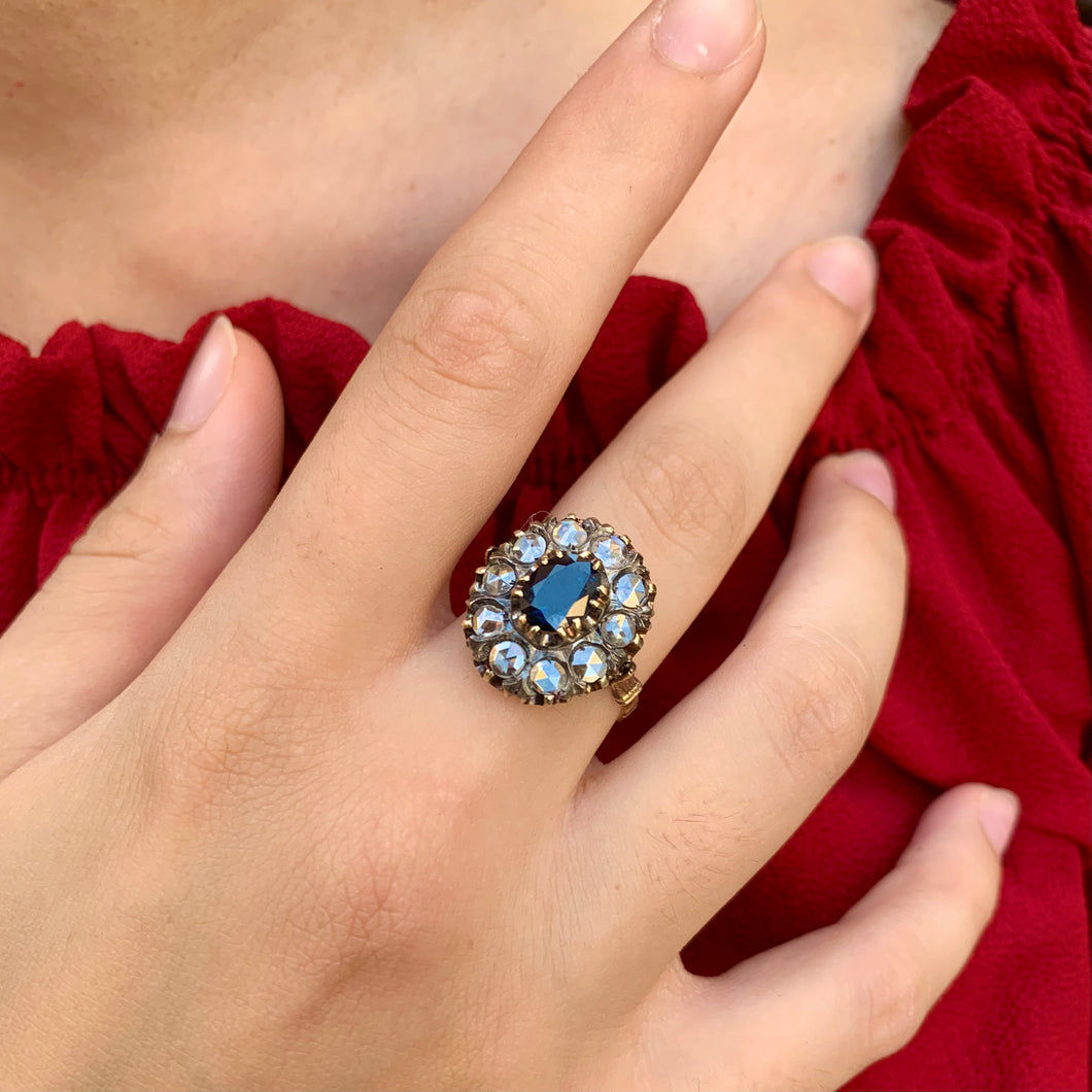 Anello grande a margherita con zaffiro e diamanti rosa coronè