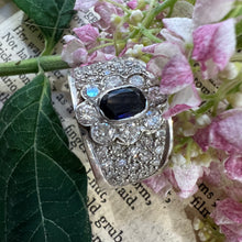 Carica l&#39;immagine nel visualizzatore di Gallery, Anello vintage a fascia con zaffiro e diamanti
