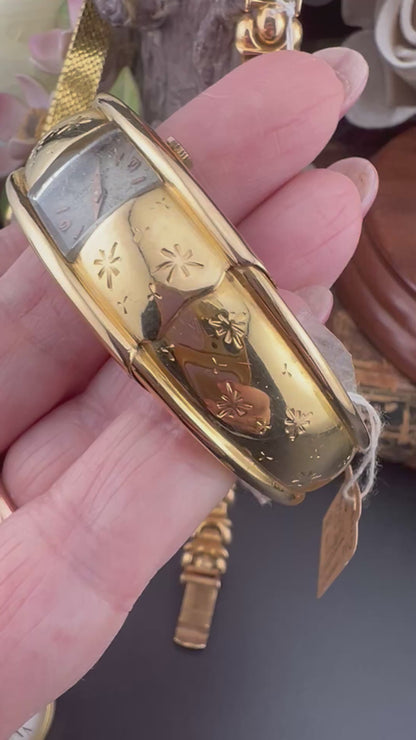 Orologio bracciale in oro 18 ct Wyler Vetta anni ‘50/‘60