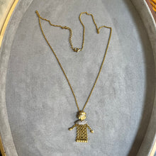 Carica l&#39;immagine nel visualizzatore di Gallery, Ciondolo Pomellato bambolina in oro 18 carati a catenelle mobili con diamanti

