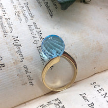 Carica l&#39;immagine nel visualizzatore di Gallery, Incantevole anello russo  con sfera di topazio blu taglio a scacchiera
