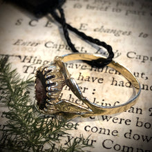 Carica l&#39;immagine nel visualizzatore di Gallery, Anello vintage in oro e granato
