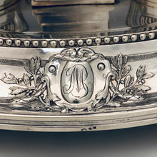 Carica l&#39;immagine nel visualizzatore di Gallery, Spettacolare oliera neoclassica realizzata in argento dal famoso argentiere Pierre Germain detto “Il Romano”. Parigi 1783
