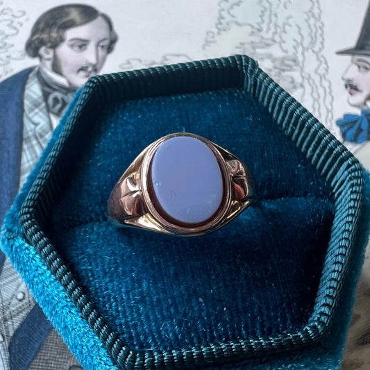 Anello antico - signet ring con calcedonio  non inciso