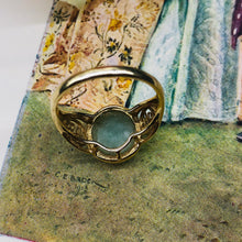 Carica l&#39;immagine nel visualizzatore di Gallery, Anello dal fascino orientale in oro 14 carati e giada
