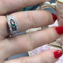 Carica l&#39;immagine nel visualizzatore di Gallery, Anello vintage con smeraldo e brillanti
