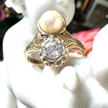 Carica l&#39;immagine nel visualizzatore di Gallery, Anello in oro, perla, diamante
