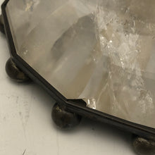 Carica l&#39;immagine nel visualizzatore di Gallery, Candelieri in raro cristallo di rocca. Francia c. 1870.
