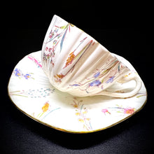 Carica l&#39;immagine nel visualizzatore di Gallery, Tazza da tè vittoriana quadrilobata
