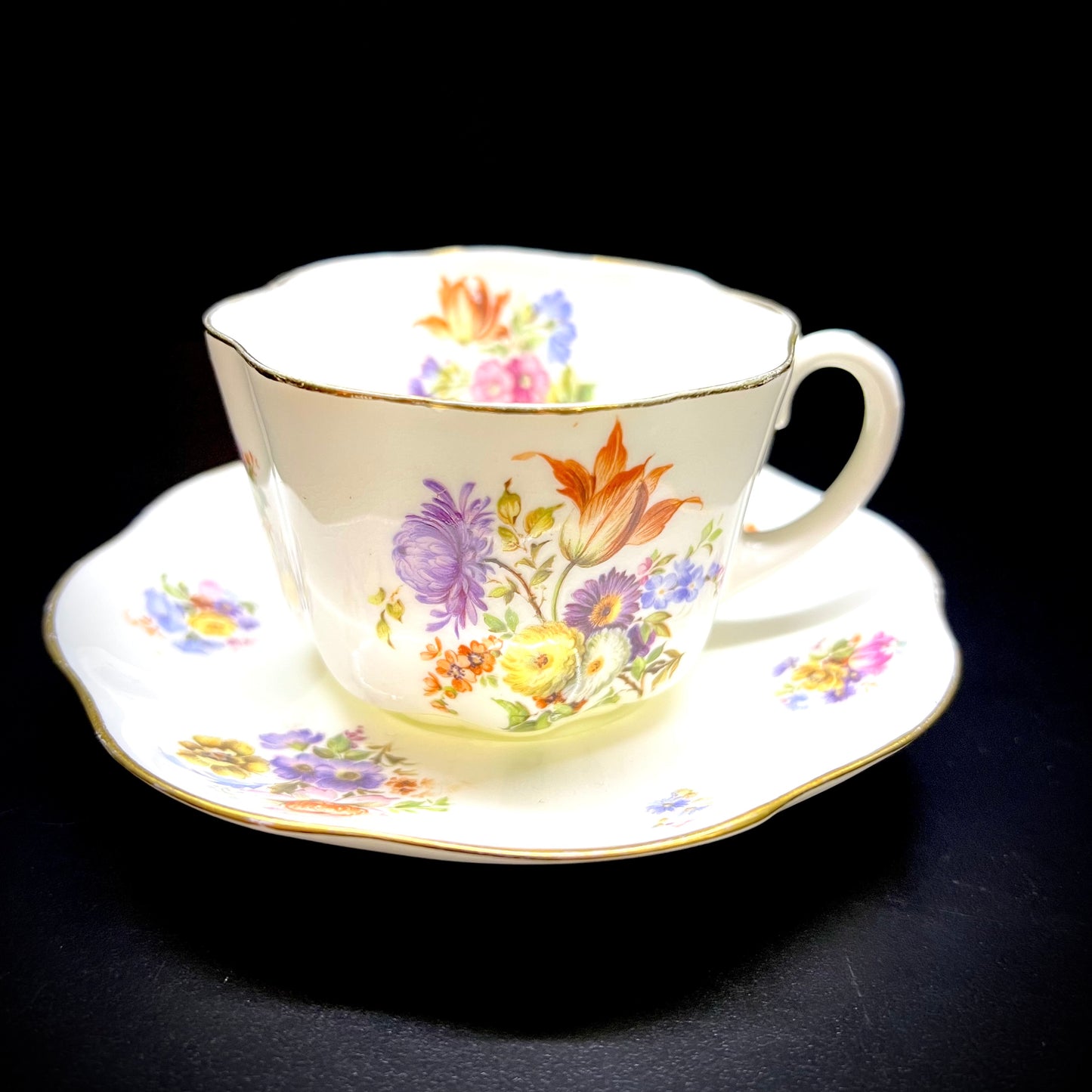 Tazza da tè Royal Doulton entro il 1902