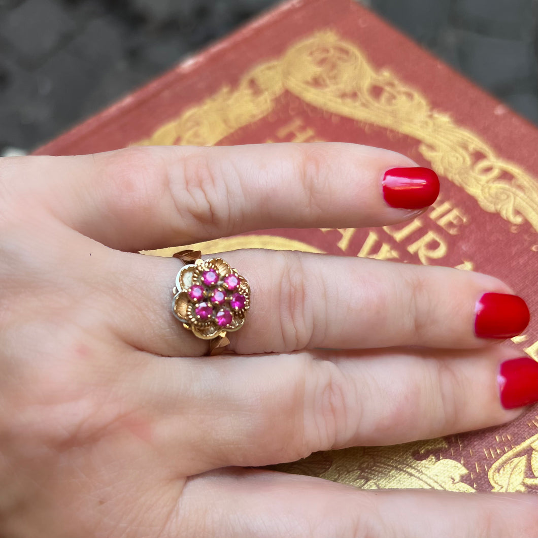 Anello vintage in oro 18 carati con rubini