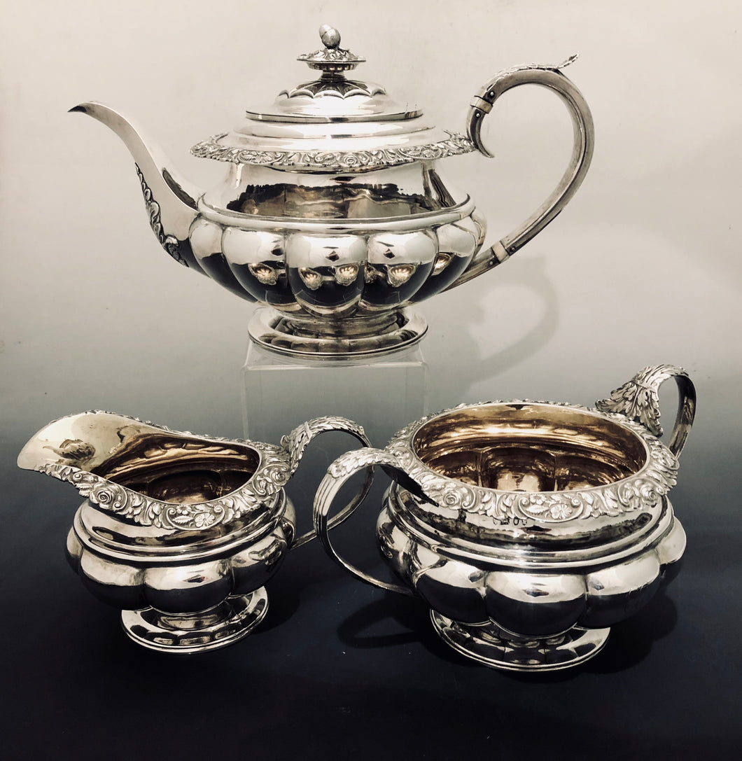 Set da tè inglese composto da tre pezzi in argento sterling 925/1000 Giorgio III Londra 1831