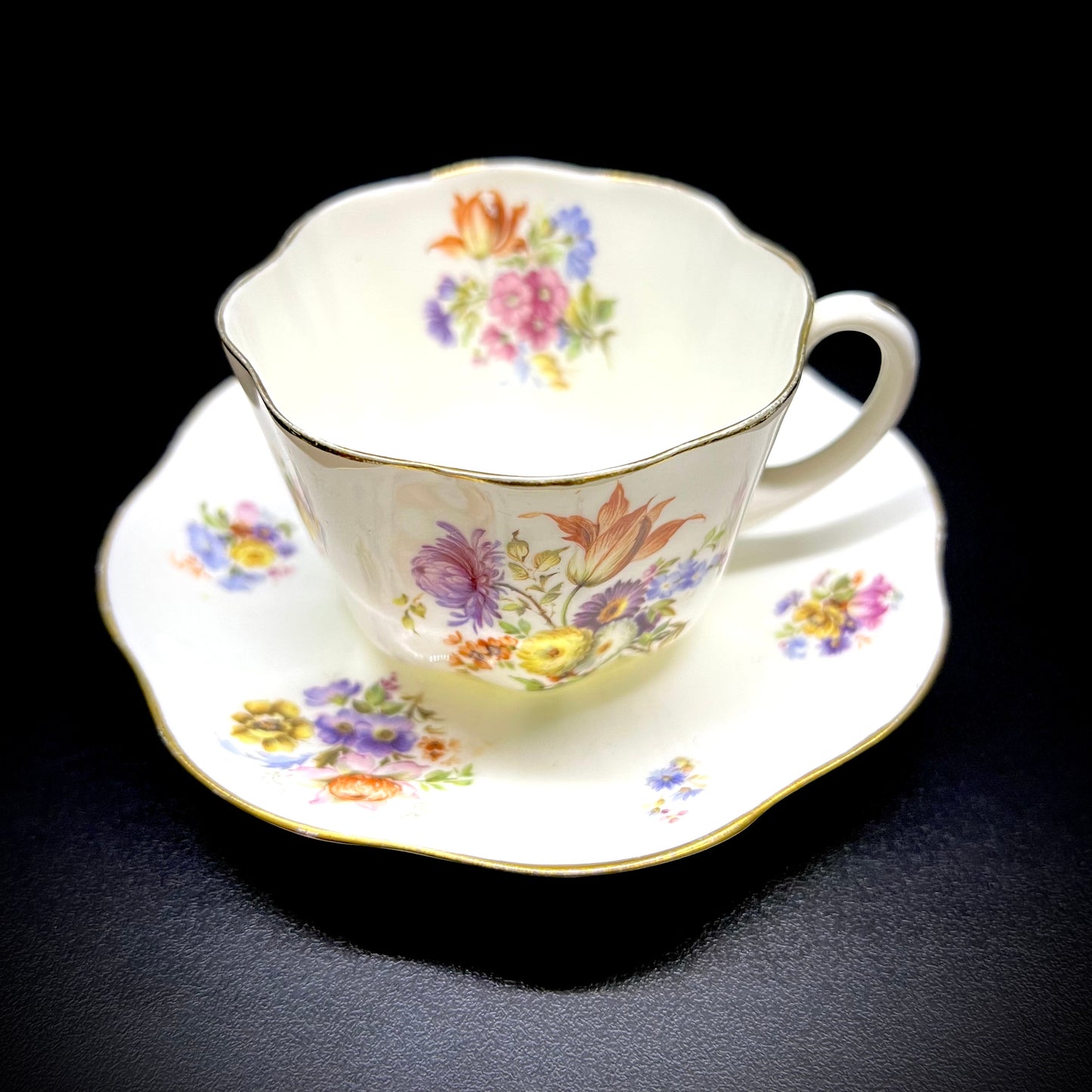 Tazza da tè Royal Doulton entro il 1902